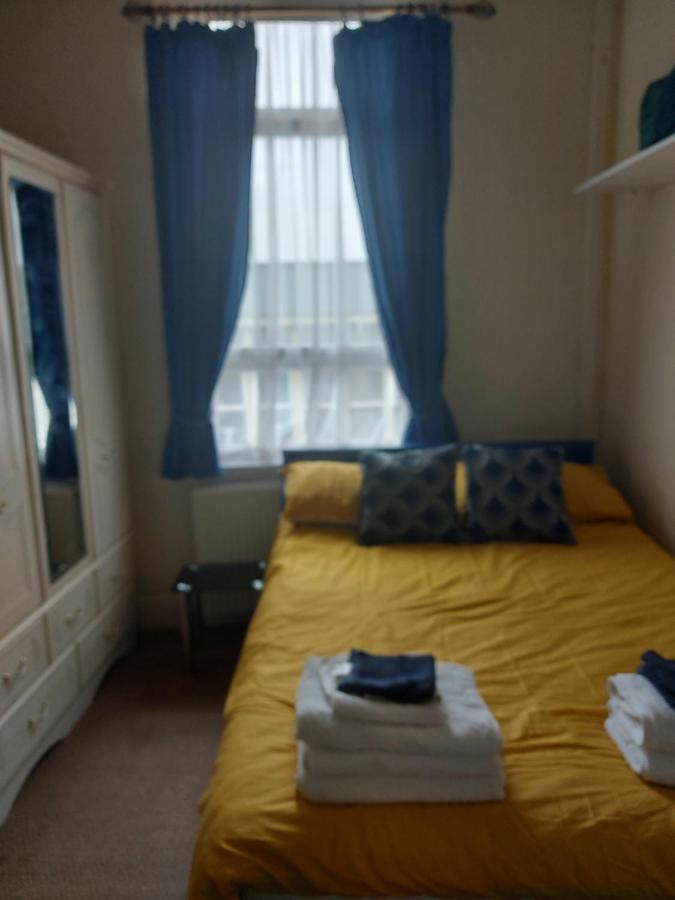 Sandyrise Holiday Lets Apartment Скарбъро Екстериор снимка